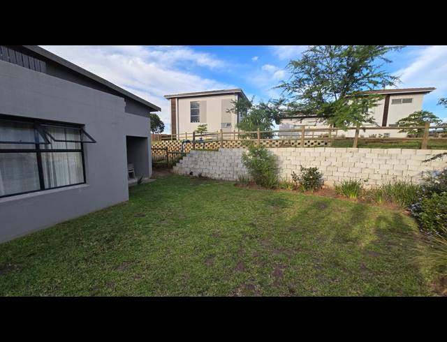 3 BEDROOM SECTIONAL TITLE TO LET IN PALM LAKES ESTATE